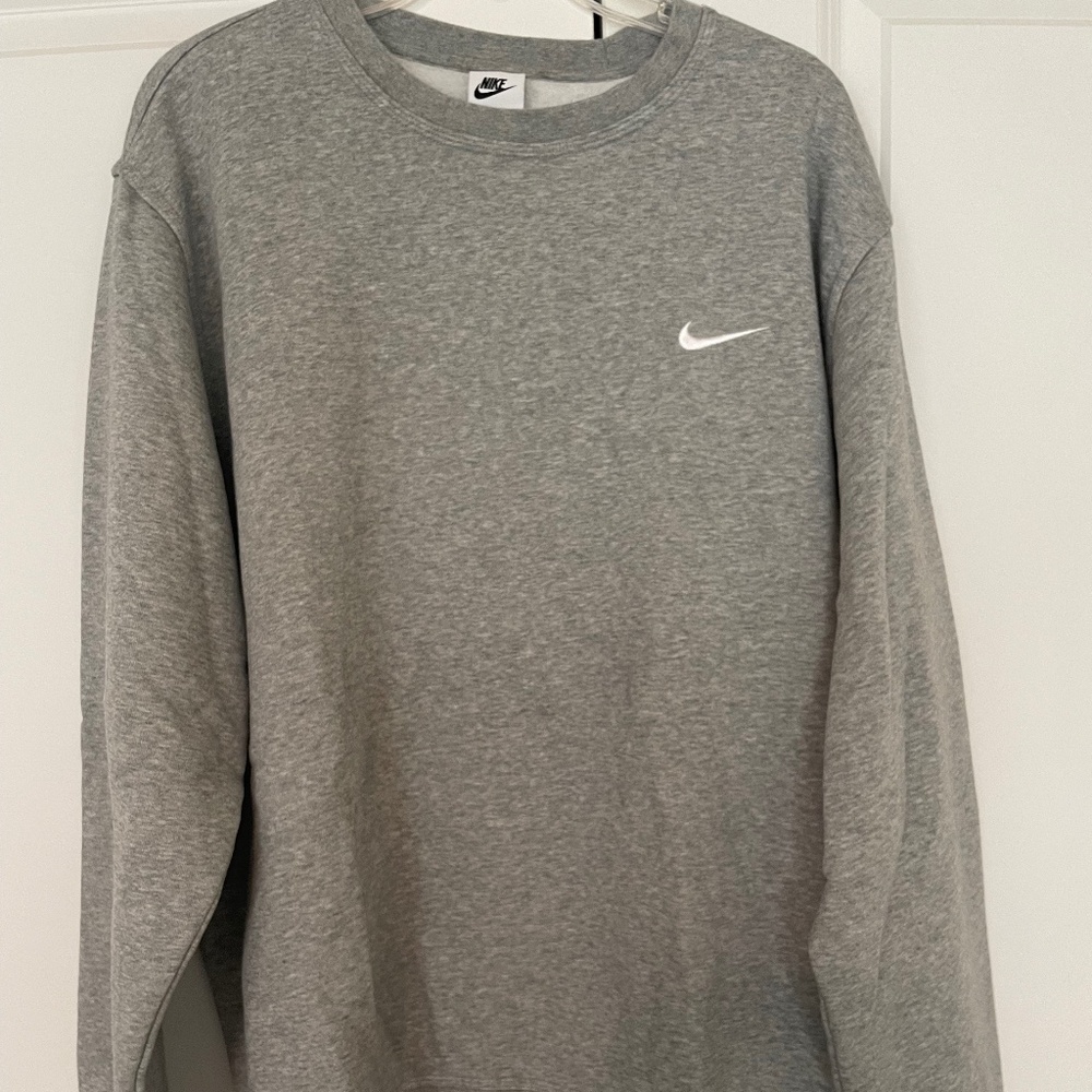 Nike Sportswear Club Fleece Men's Crew, Size 2XL, Color Grey Heather/White